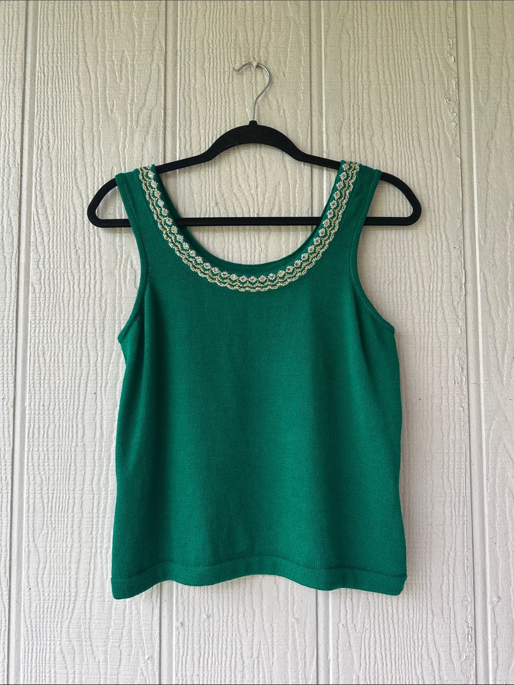 ST. JOHN Evening Sleeveless Knit Top
